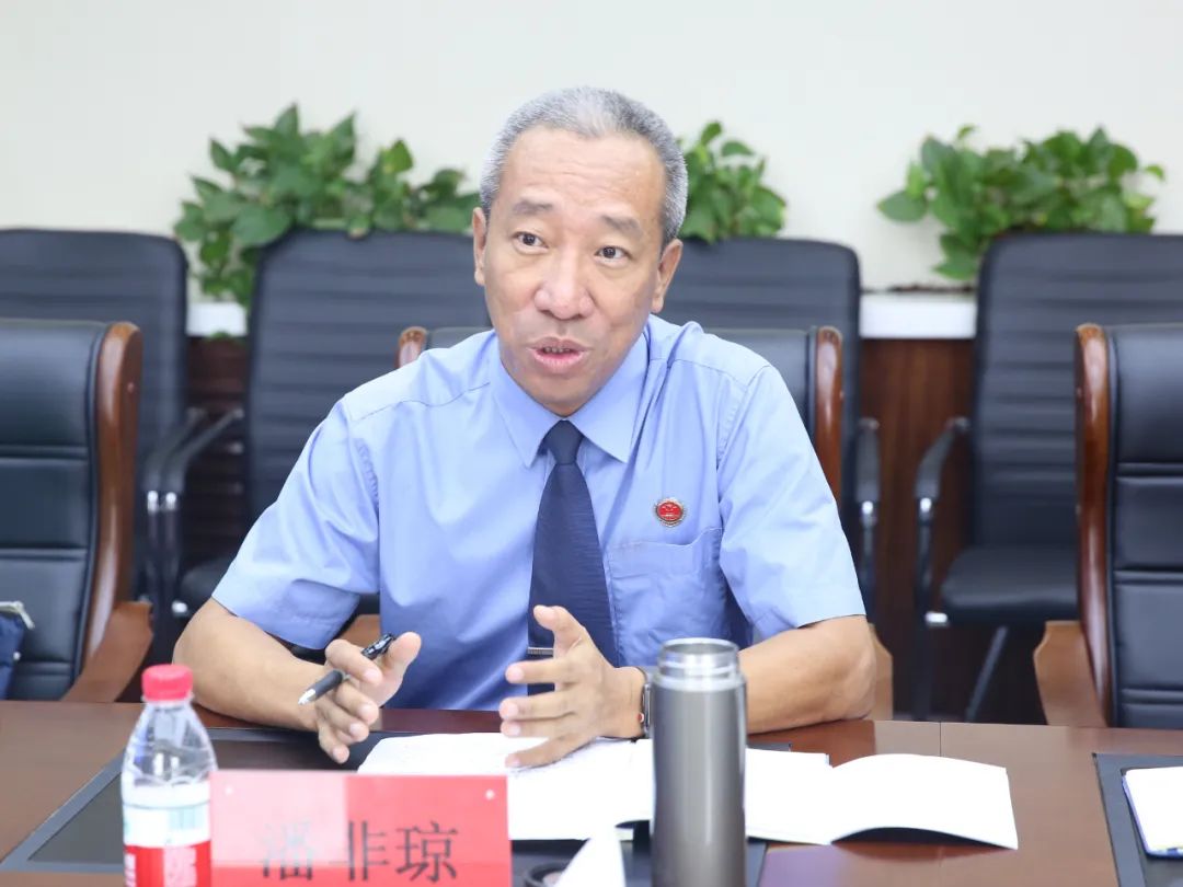 检察日报头版丨潘非琼：只要不让老百姓吃亏，挨巴掌不算啥